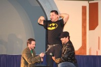 Aaron, Dan a Ryan | Three funny guys..improvizují před soutěží o nej kostým